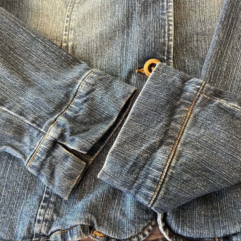 Coldwater Creek Denim Jacket , Size Large. Button Front Jacket. Great Condition. - Picture 8 of 8